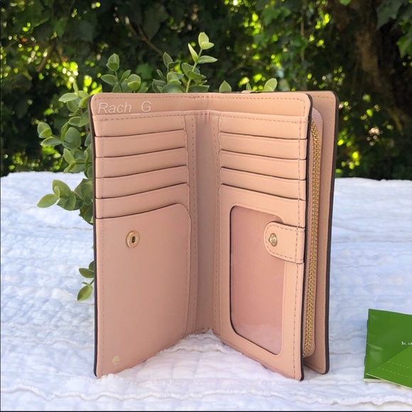 Kate Spade Medium Bifold - Picture 4 of 7